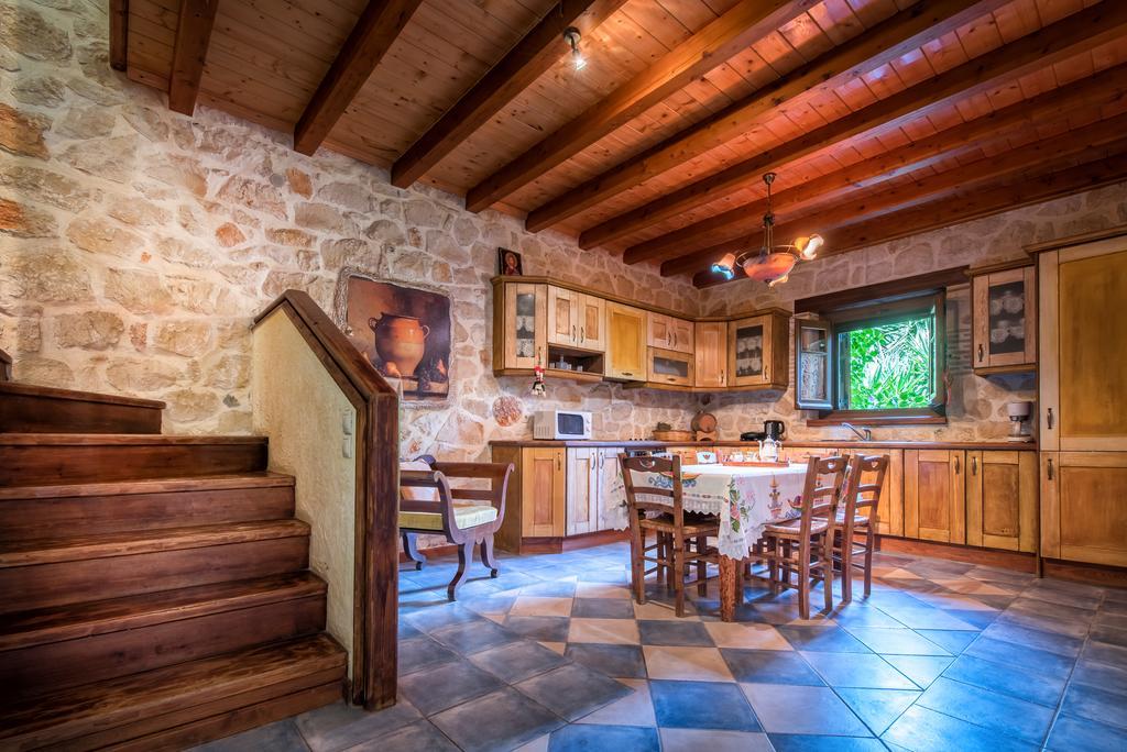 Gasthaus Ktima Kourou Plános Zimmer foto