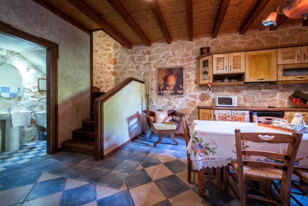Gasthaus Ktima Kourou Plános Zimmer foto